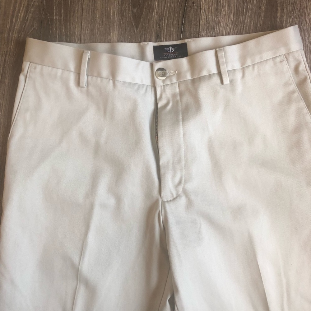 Men’s Docker brand dress slacks. Sz: 34x32. - Picture 3 of 5